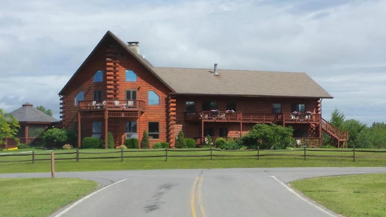 Point Au Roche Lodge Plattsburgh Extérieur photo