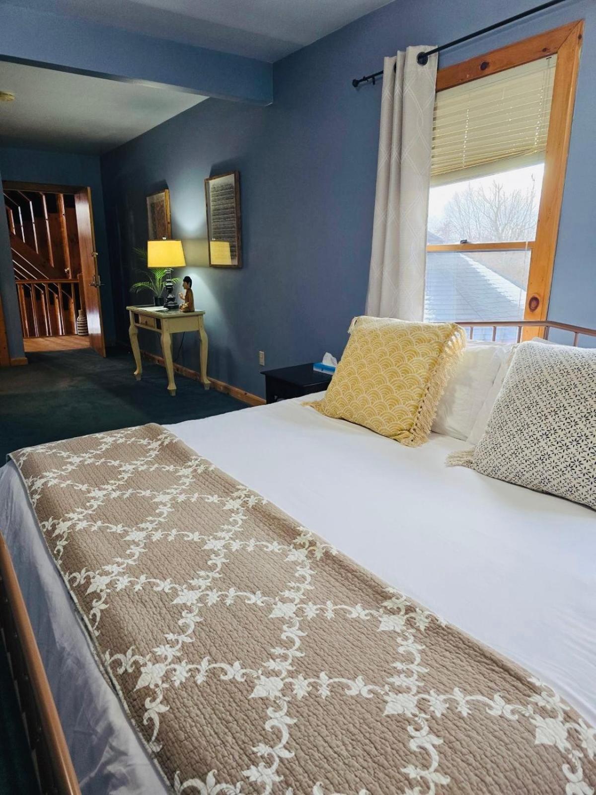 Point Au Roche Lodge Plattsburgh Extérieur photo